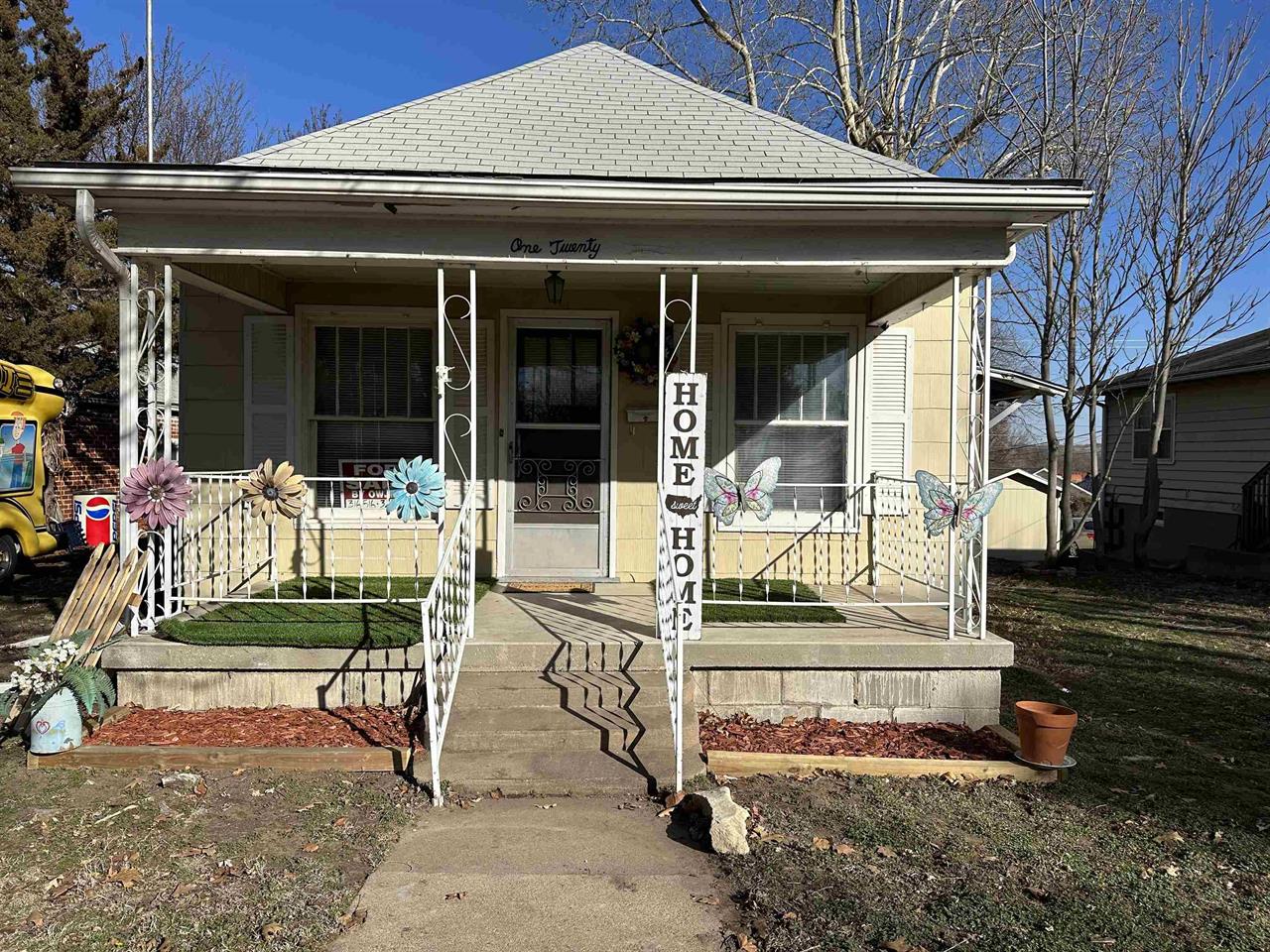 For Sale: 120 N C, Arkansas City KS